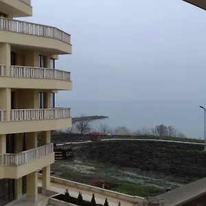 studio-morski-briz.sozopol-hotels.com/
